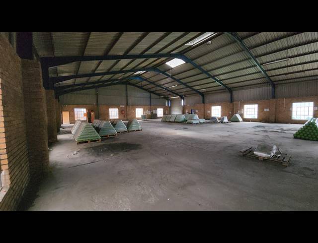 891M² WAREHOUSE SOLD IN COSMO CITY